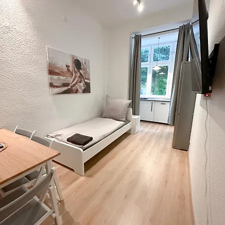 Mit Grosser Kueche, 4 Personen Essen