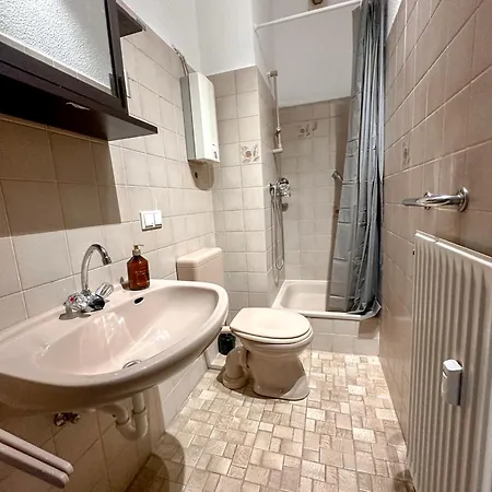 Mit Grosser Kueche, 4 Personen * Essen