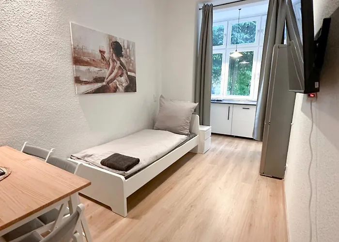 Mit Grosser Kueche, 4 Personen Essen